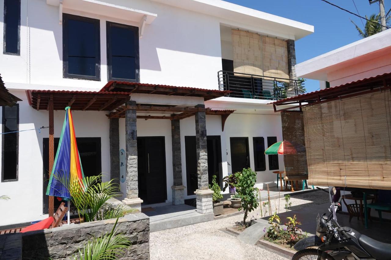 프라야 Wave House Gerupuk South Lombok B&B 외부 사진