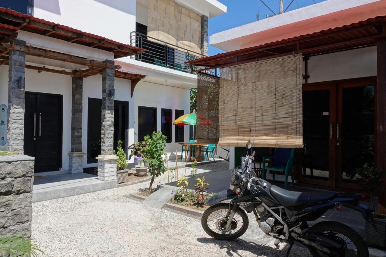 프라야 Wave House Gerupuk South Lombok B&B 외부 사진